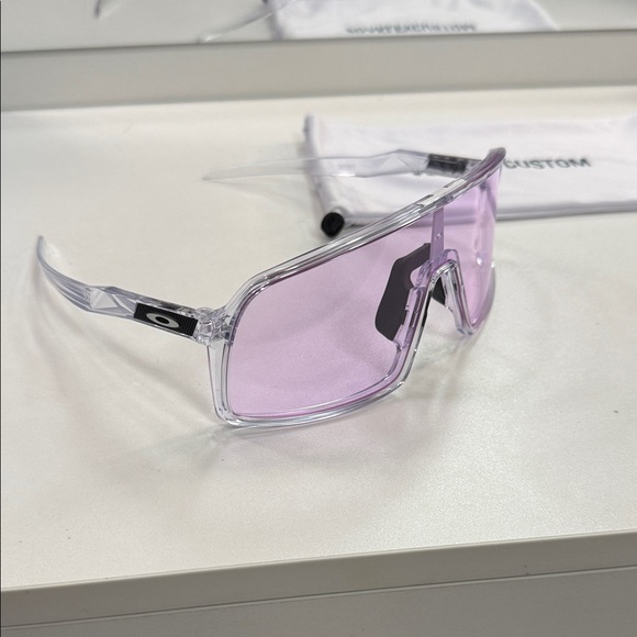 Oakley Custom Shade (Sutro) Prizm Lowlight Lens - Picture 2 of 4